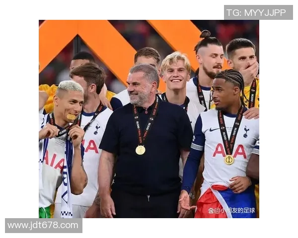 球迷情绪的改变?维卡里奥:我是老练的男人了,能应对这些事